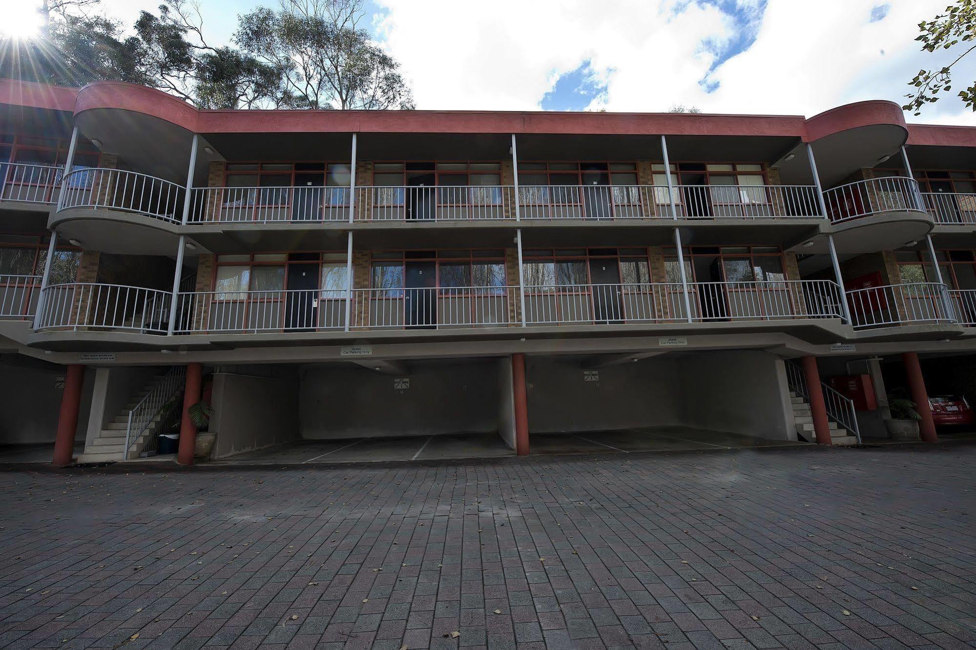 Lorne Coachman Inn Exterior photo