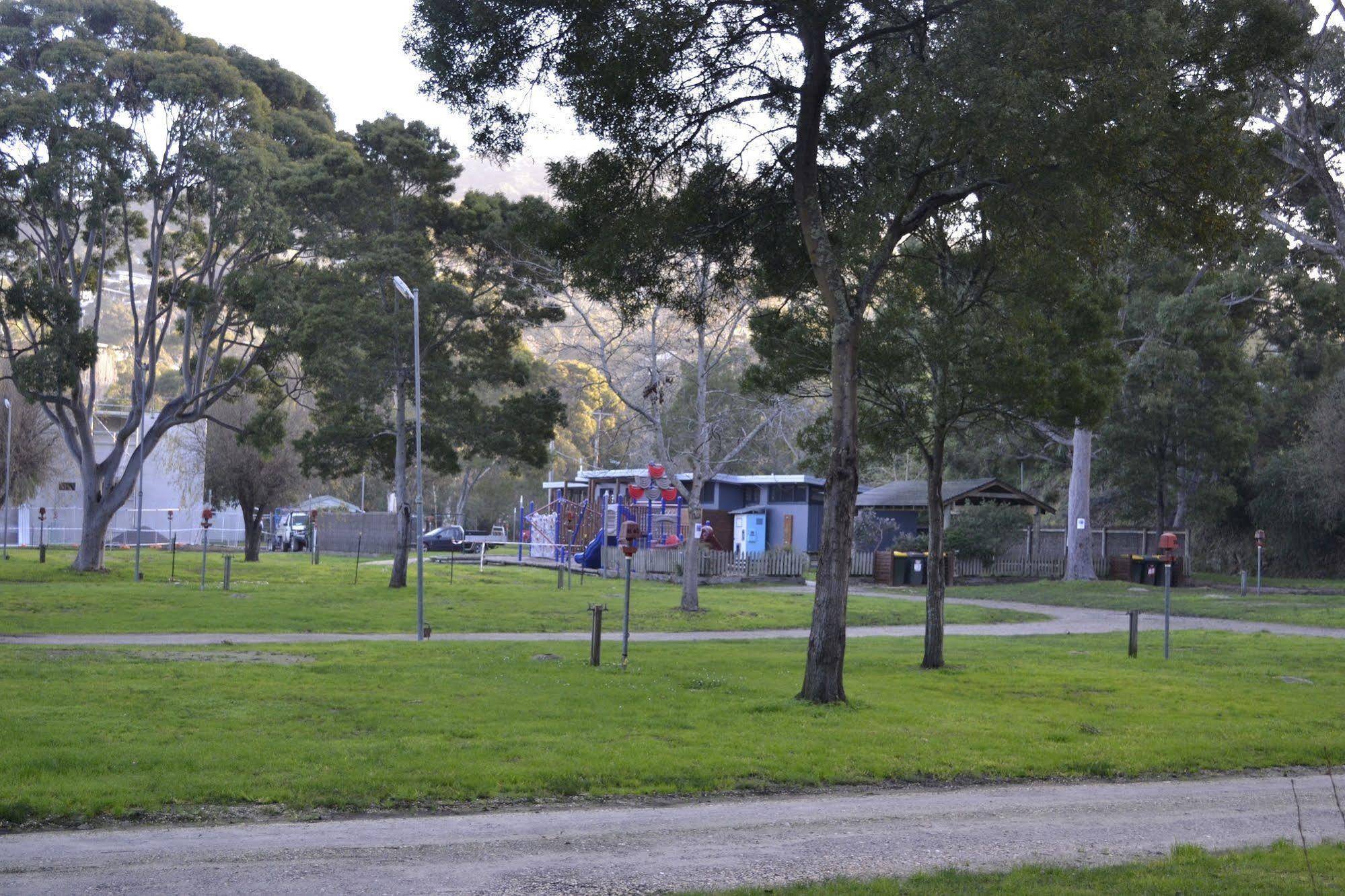 Lorne Coachman Inn Exterior photo